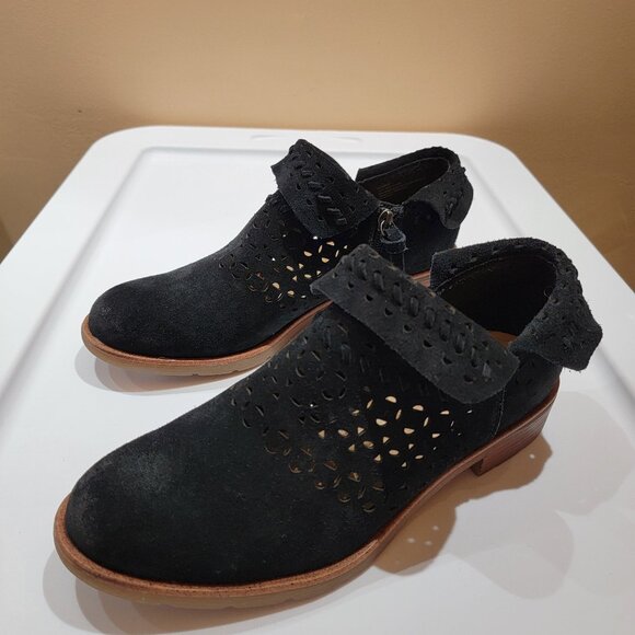 Söfft Brinkley Laser Cut Leather Bootie, BLACK SUEDE, Size 8.5M, NWT - Picture 2 of 16